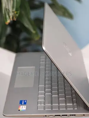 New Laptop HP 14z 16GB Intel Core I5 SSD 512GB