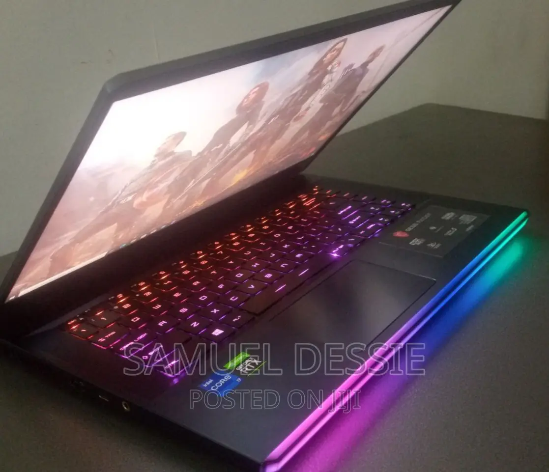 New Laptop MSI GE66 Raider 32GB Intel Core I7 SSD 1T
