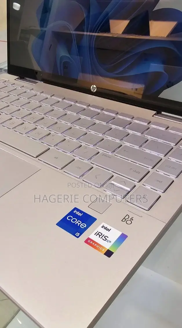New Laptop HP Pavilion X360 8GB Intel Core I5 SSD 1T