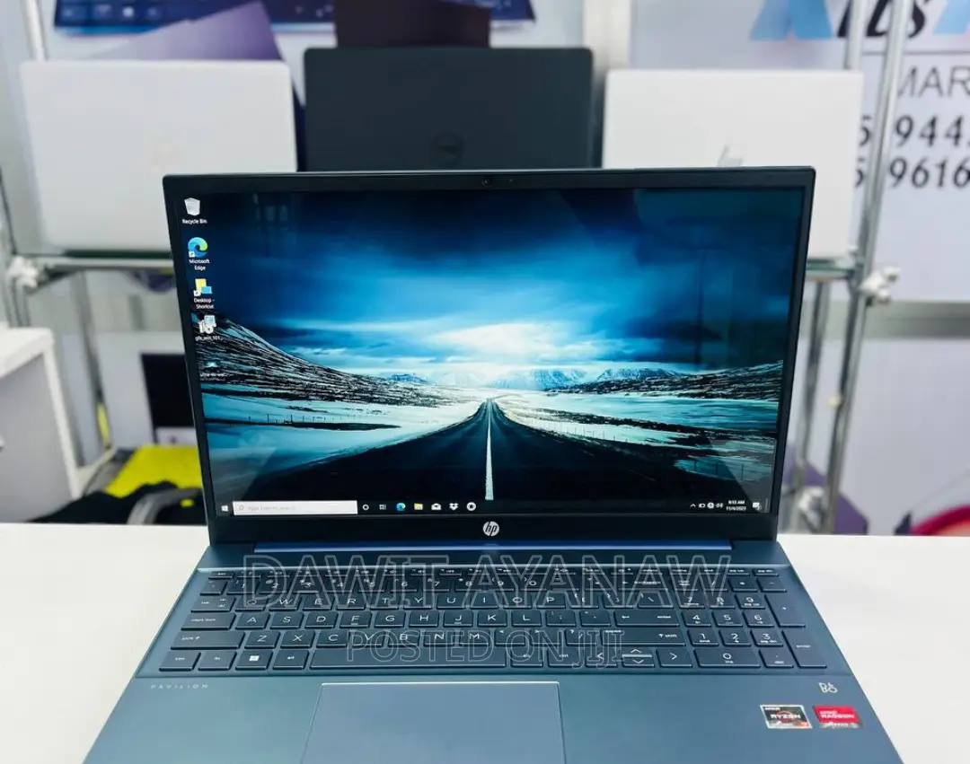 New Laptop HP 16GB AMD Ryzen 7 SSD 512GB