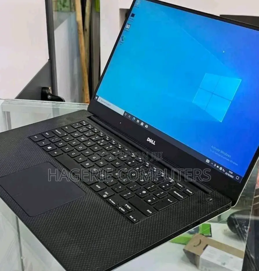 New Laptop Dell XPS 15 32GB Intel Core I7 SSD 1T