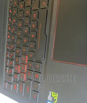 New Laptop Asus ROG Strix G15 8GB Intel Core I7 HDD+SSD 1T