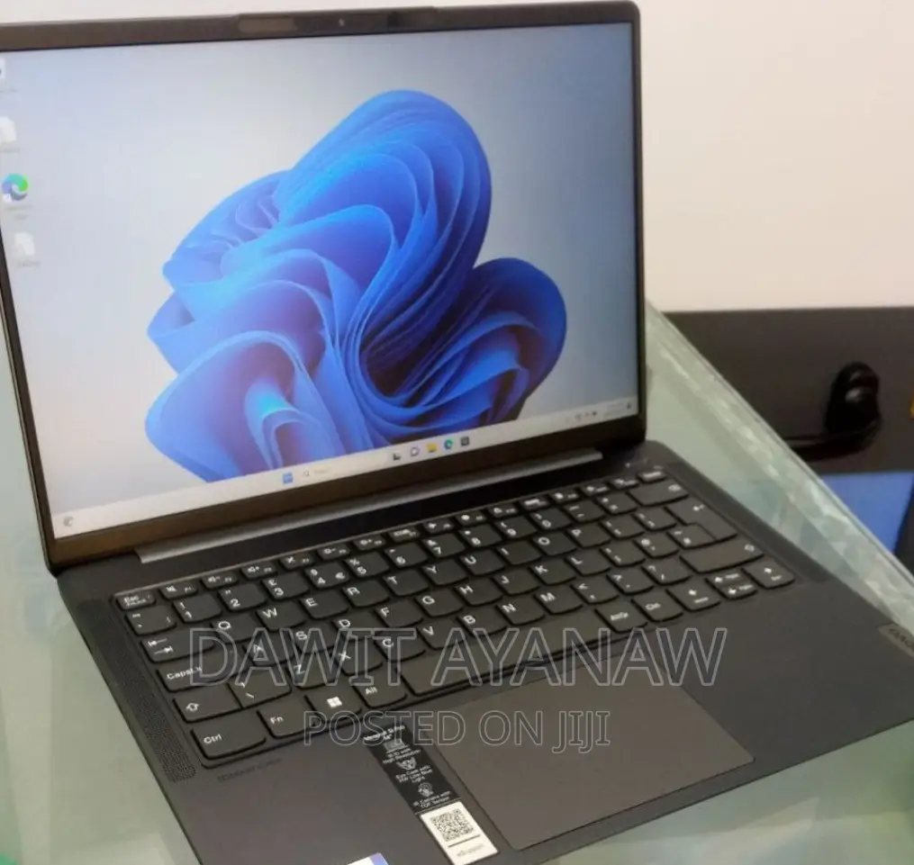 New Laptop Lenovo 8GB Intel Core I5 SSD 512GB