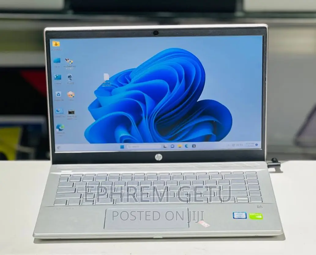 New Laptop HP Pavilion 15 8GB Intel Core I7 HDD+SSD 1T