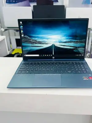 Photo - New Laptop HP Pavilion 15 16GB AMD Ryzen 7 SSD 512GB