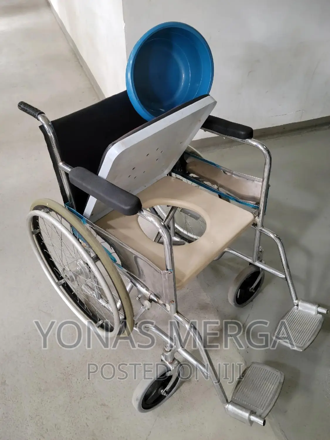 Commoderemovable Bowl for Easy Cleaning Lid Added Hygiene