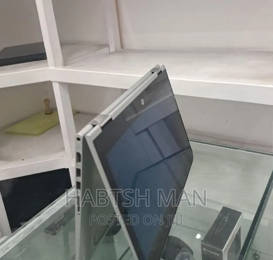 New Laptop HP Pavilion 14 8GB Intel Core I5 SSD 256GB