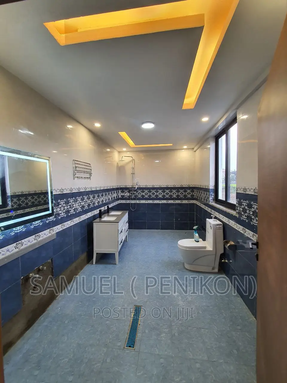 7bdrm House in Lexury House, Yeka for sale