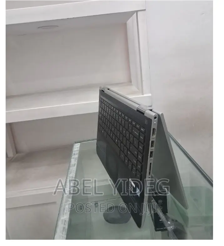 New Laptop HP Pavilion X360 8GB Intel Core I5 SSD 256GB