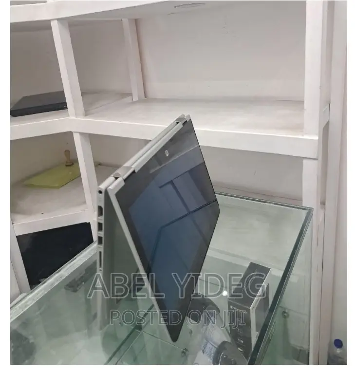 New Laptop HP Pavilion X360 8GB Intel Core I5 SSD 256GB