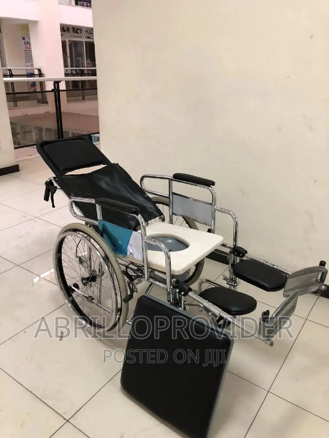 Used Reclining Wheelchair/Wheelchair/Commode Wheelchair