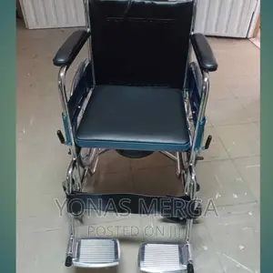 Photo - Wheelchairdetachable HERO Medinova Folding Wheel Chair