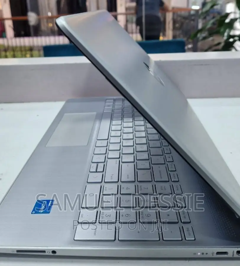 New Laptop HP Stream Notebook 8GB Intel Core I3 SSD 512GB