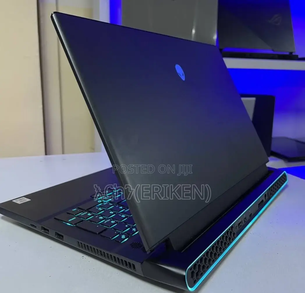 New Laptop Alienware M17x R2 32GB Intel Core I7 SSD 1T