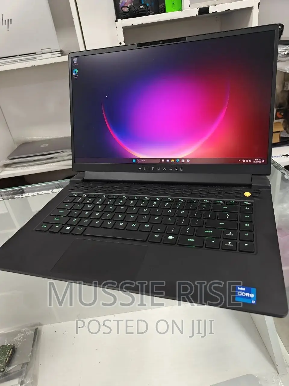 New Laptop Alienware M17x R2 32GB Intel Core I7 SSD 1T