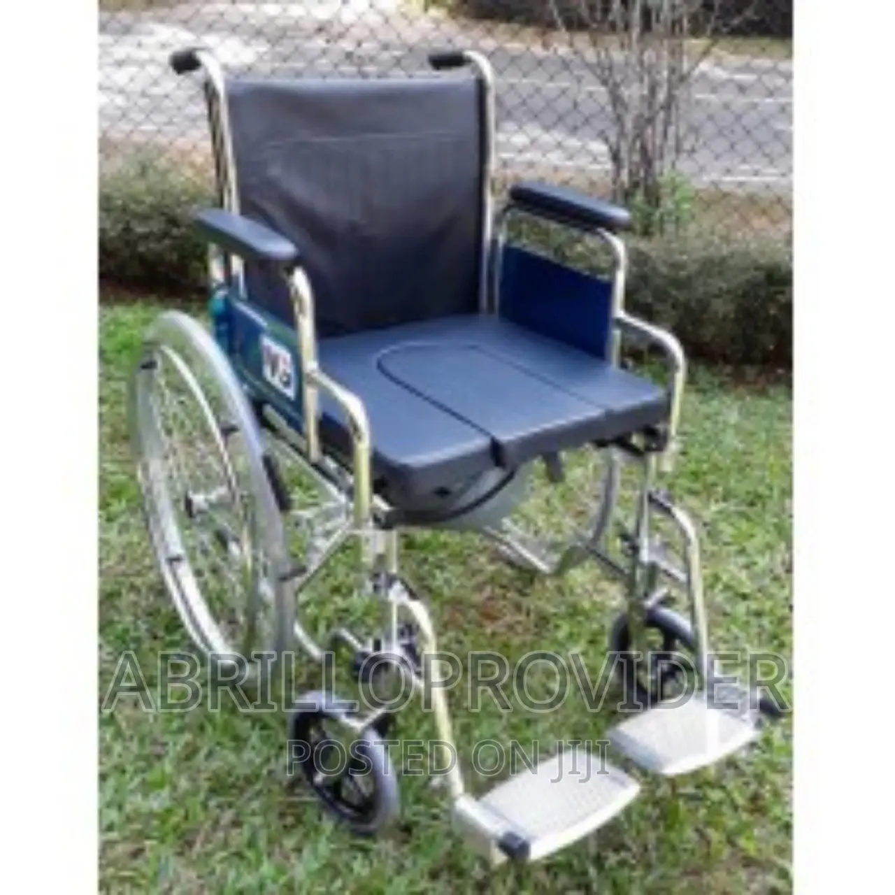 Commode Wheel Chair/Toilet Wheelchair/Foldable Wheelchair