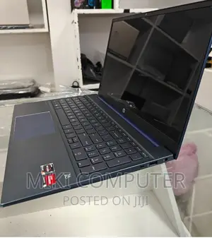 New Laptop HP Pavilion 15 8GB Intel Core I7 SSD 512GB