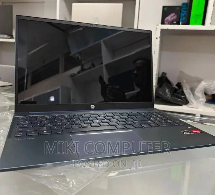 New Laptop HP Pavilion 15 8GB Intel Core I7 SSD 512GB