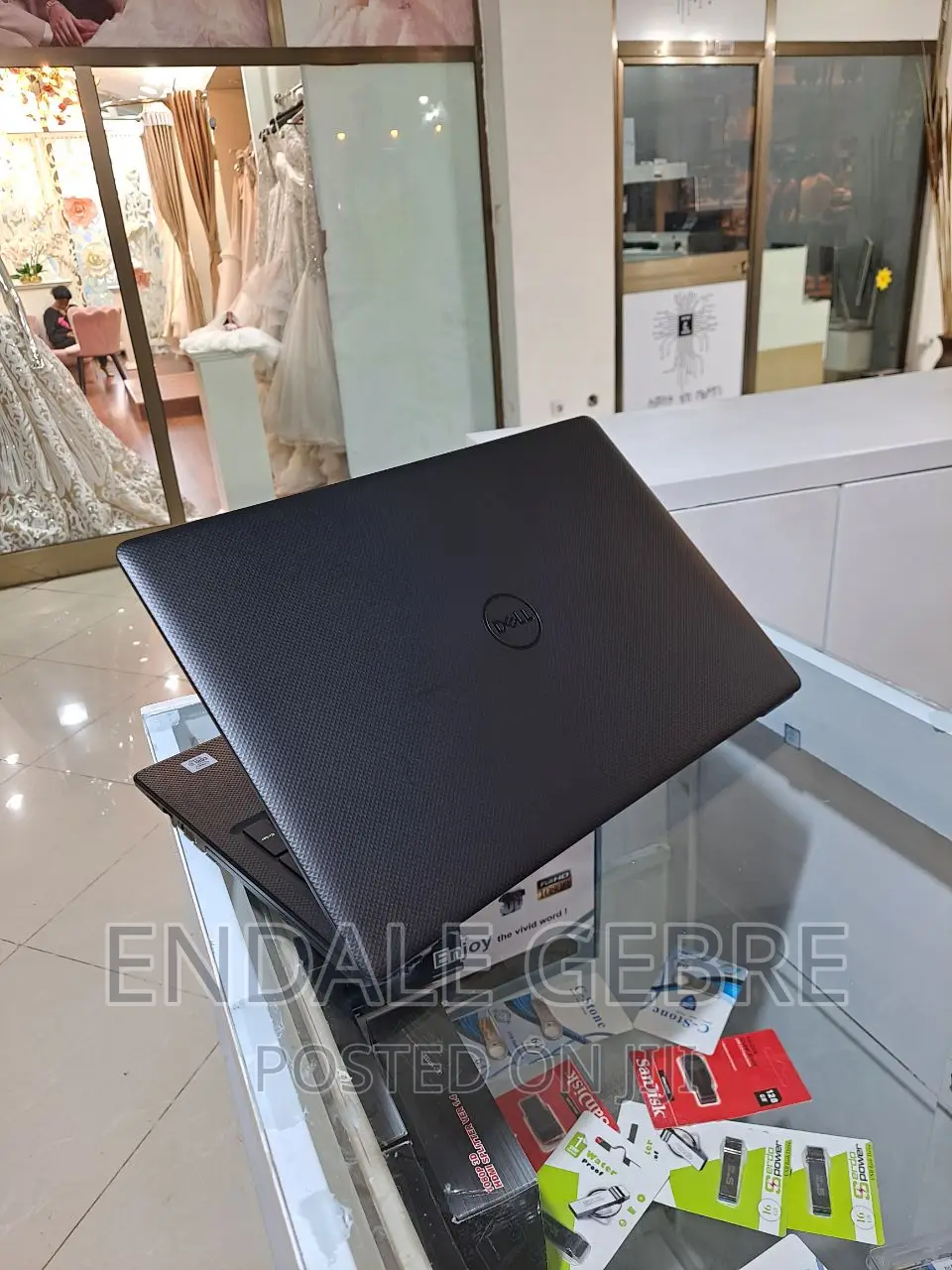 New Laptop Dell Vostro 15 3000 8GB Intel Core I5 HDD 1T