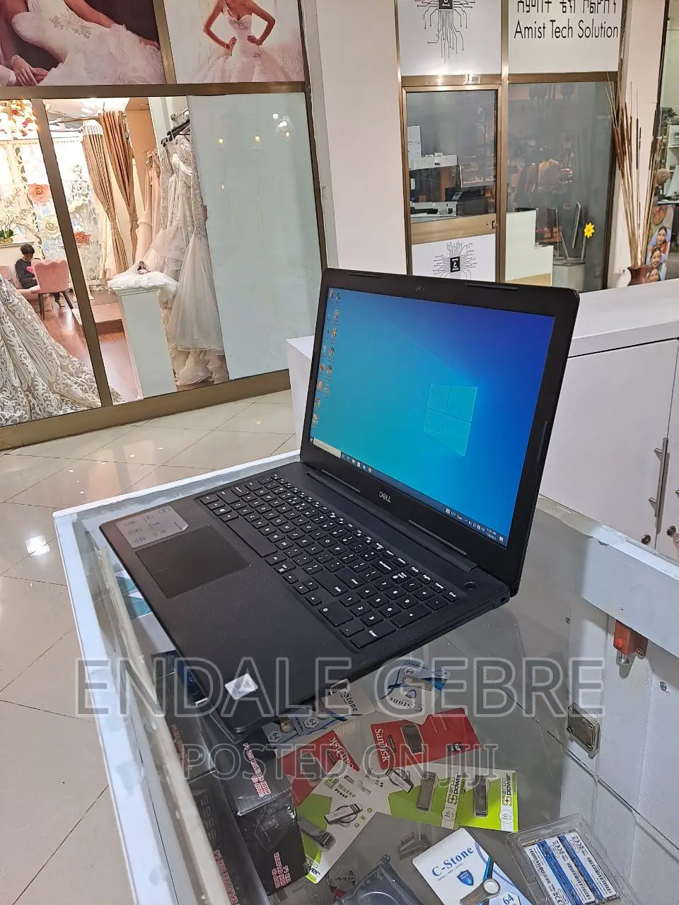 New Laptop Dell Vostro 15 3000 8GB Intel Core I5 HDD 1T