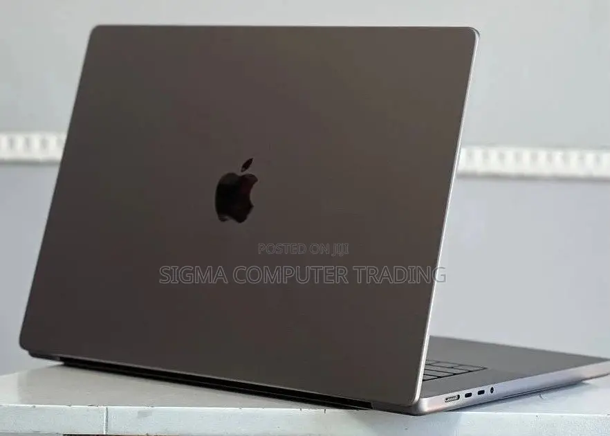 New Laptop Apple MacBook Pro 2021 M1 32GB Apple M1 Max SSD 512GB