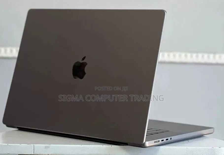 New Laptop Apple MacBook Pro 2021 M1 32GB Apple M1 Max SSD 512GB