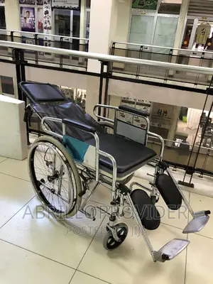 Photo - Almost New Reclining Wheelchair/Wheelchair/Wheelchair*Commod