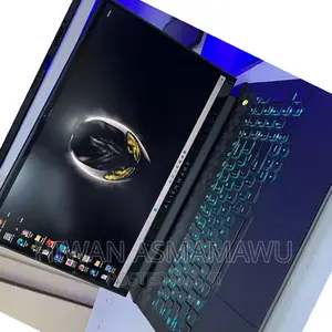 New Laptop Alienware M17x R2 32GB Intel Core I7 SSD 1T