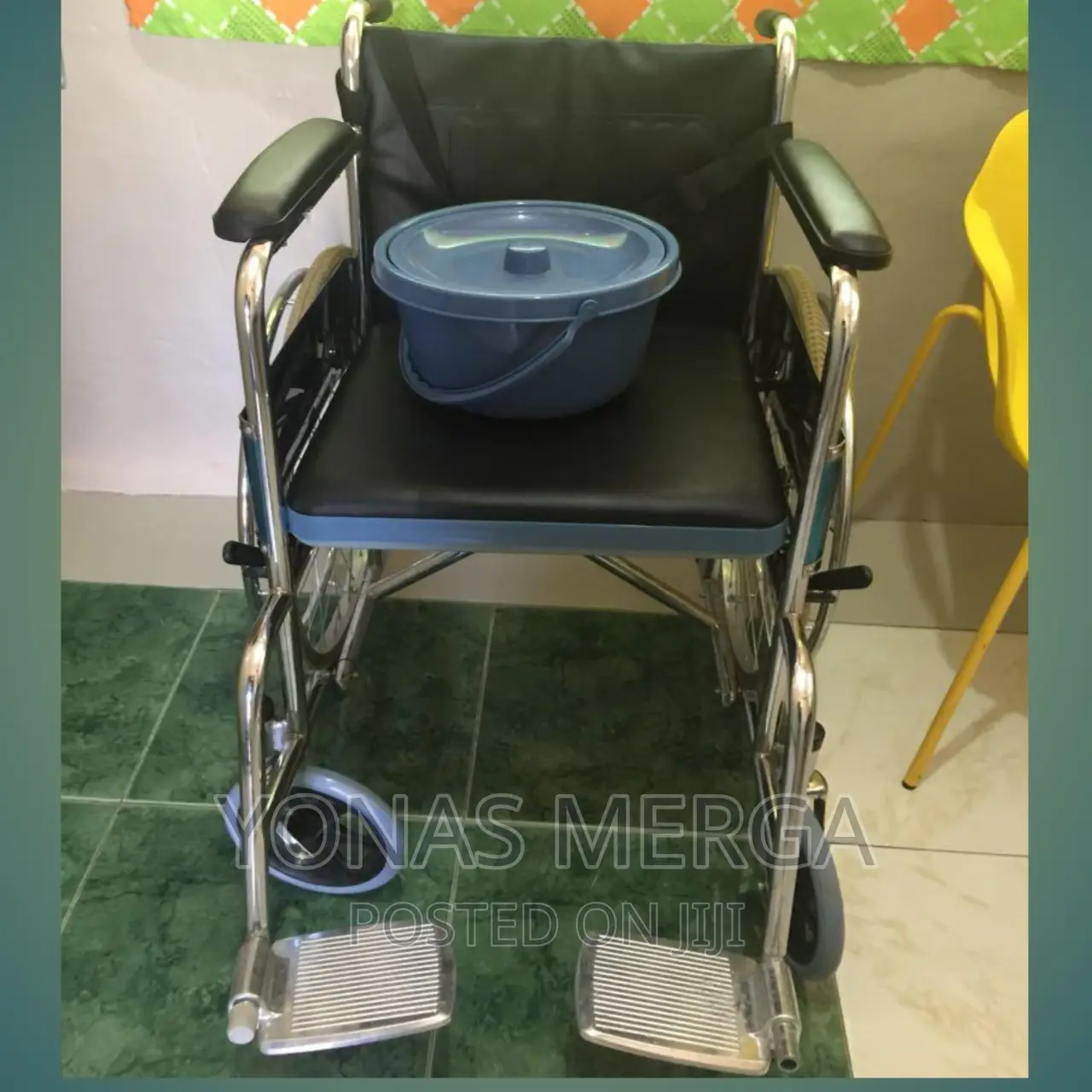 Popo Wheelchair/Commode/Features:standard STEEL WHEELCHAIR