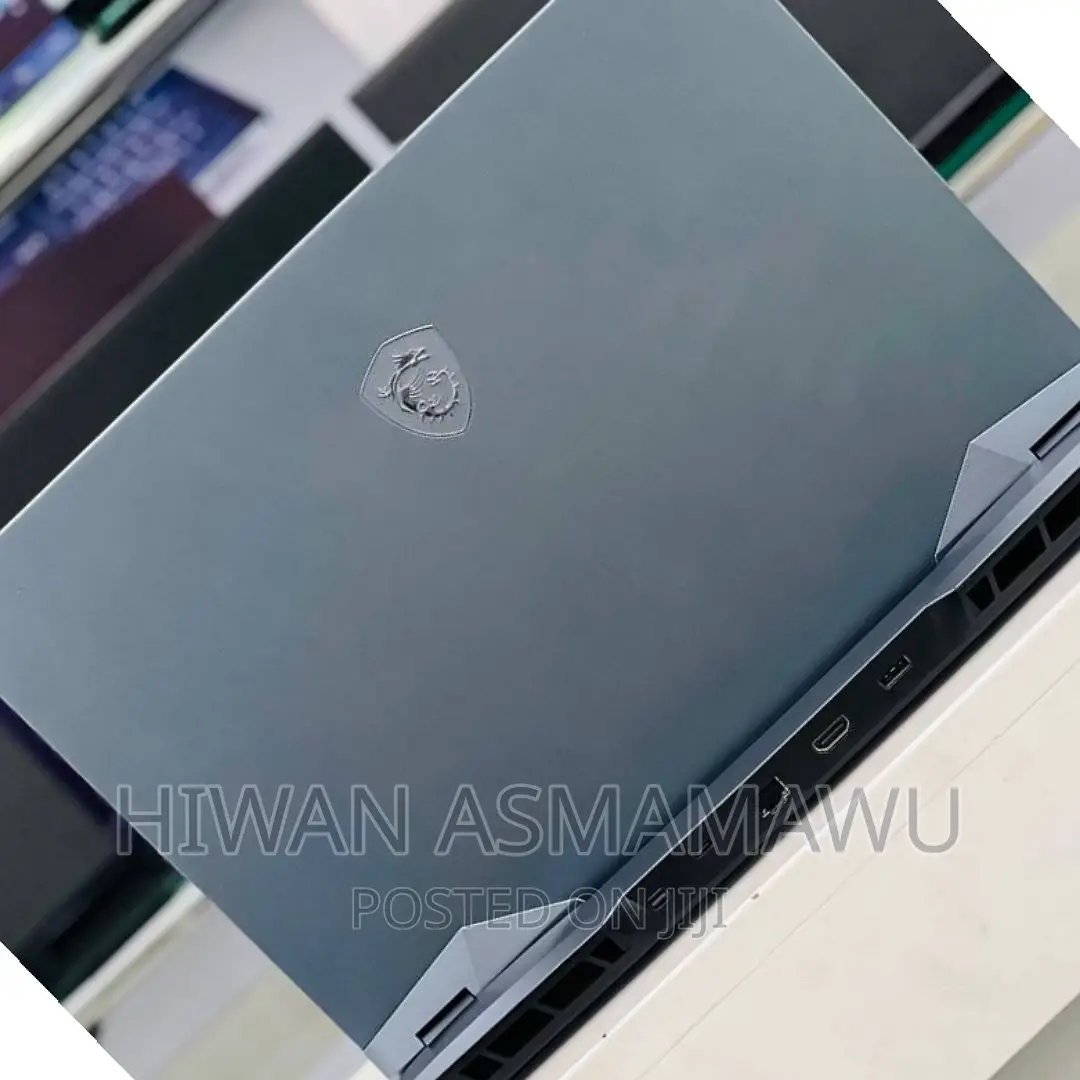 New Laptop MSI Pulse GL66 32GB Intel Core I7 SSD 1T