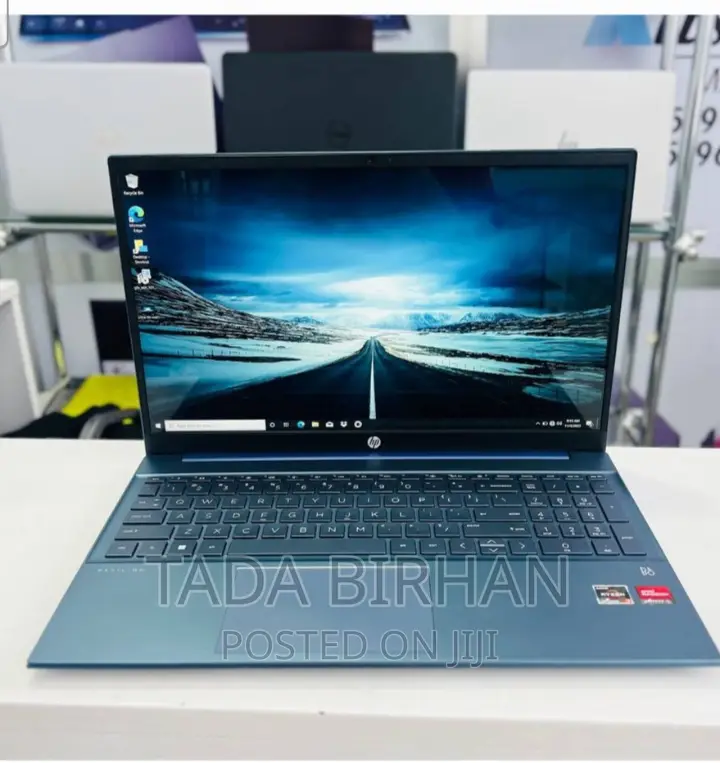 New Laptop HP Pavilion 15 16GB AMD Ryzen 7 SSD 512GB