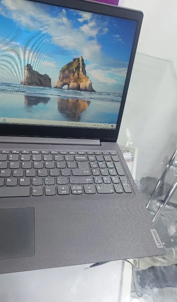 New Laptop MSI GE66 Raider 32GB Intel Core I7 SSD 1T