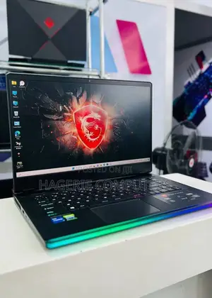 New Laptop MSI GE66 Raider 32GB Intel Core I7 SSD 1T
