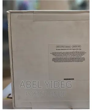 New Laptop Apple MacBook Air 2022 M2 8GB Apple M2 SSD 256GB