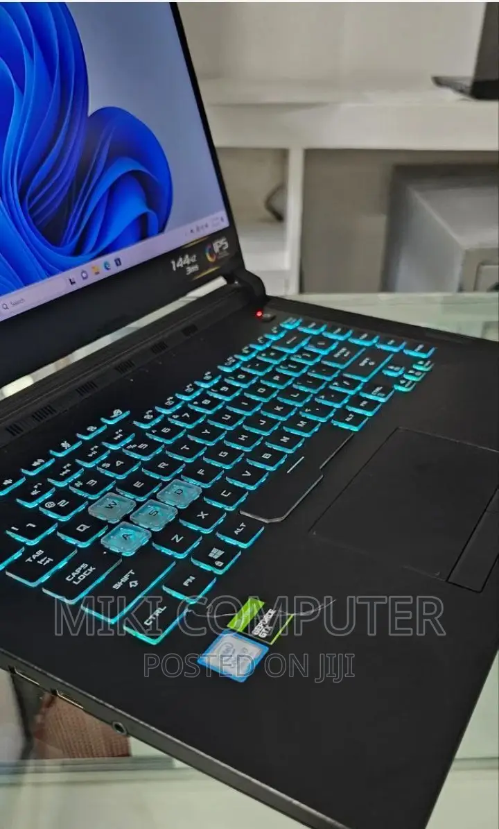 New Laptop Asus ROG Strix G15 16GB Intel Core I7 SSD 1T