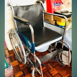 Photo - 180 Lbs. Folding Manual Wheelchair, 4, Seat Height: 48cm