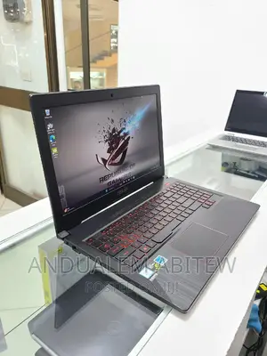 New Laptop Asus FX553VD 8GB Intel Core I7 SSHD+SSD 1T