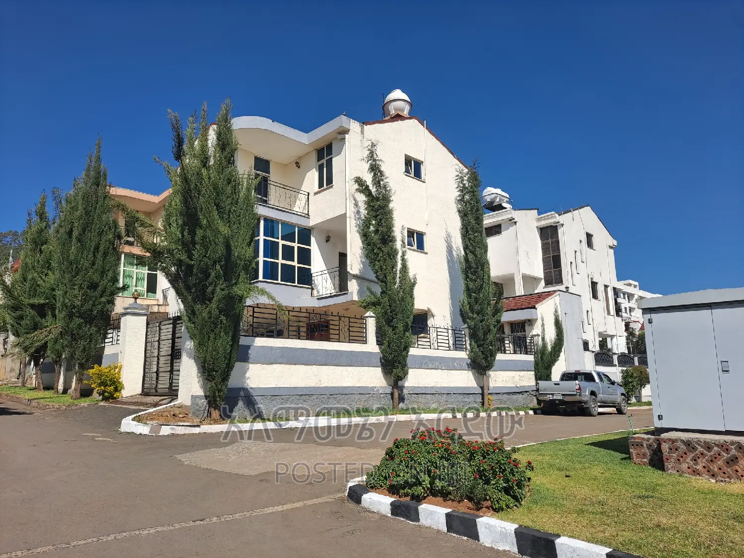 Furnished 7bdrm Condo in አያት አባሳደር, Bole for sale