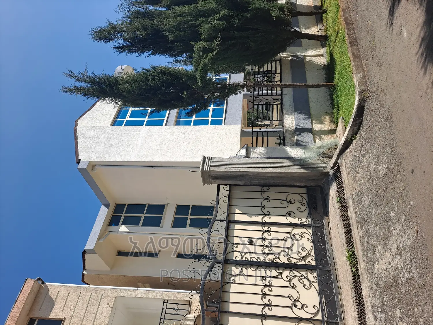 Furnished 7bdrm Condo in አያት አባሳደር, Bole for sale