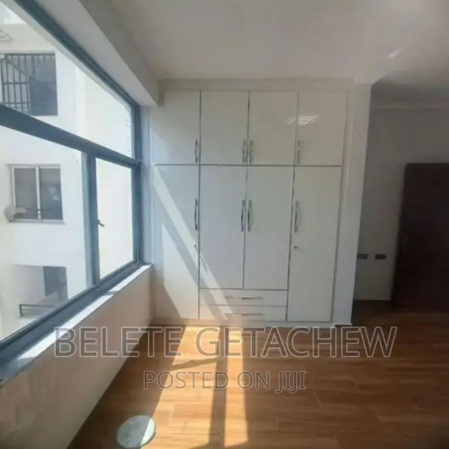 Furnished 4bdrm Apartment in ፊጋ አፓርታማ ባለ 4መኝታ, Bole for sale