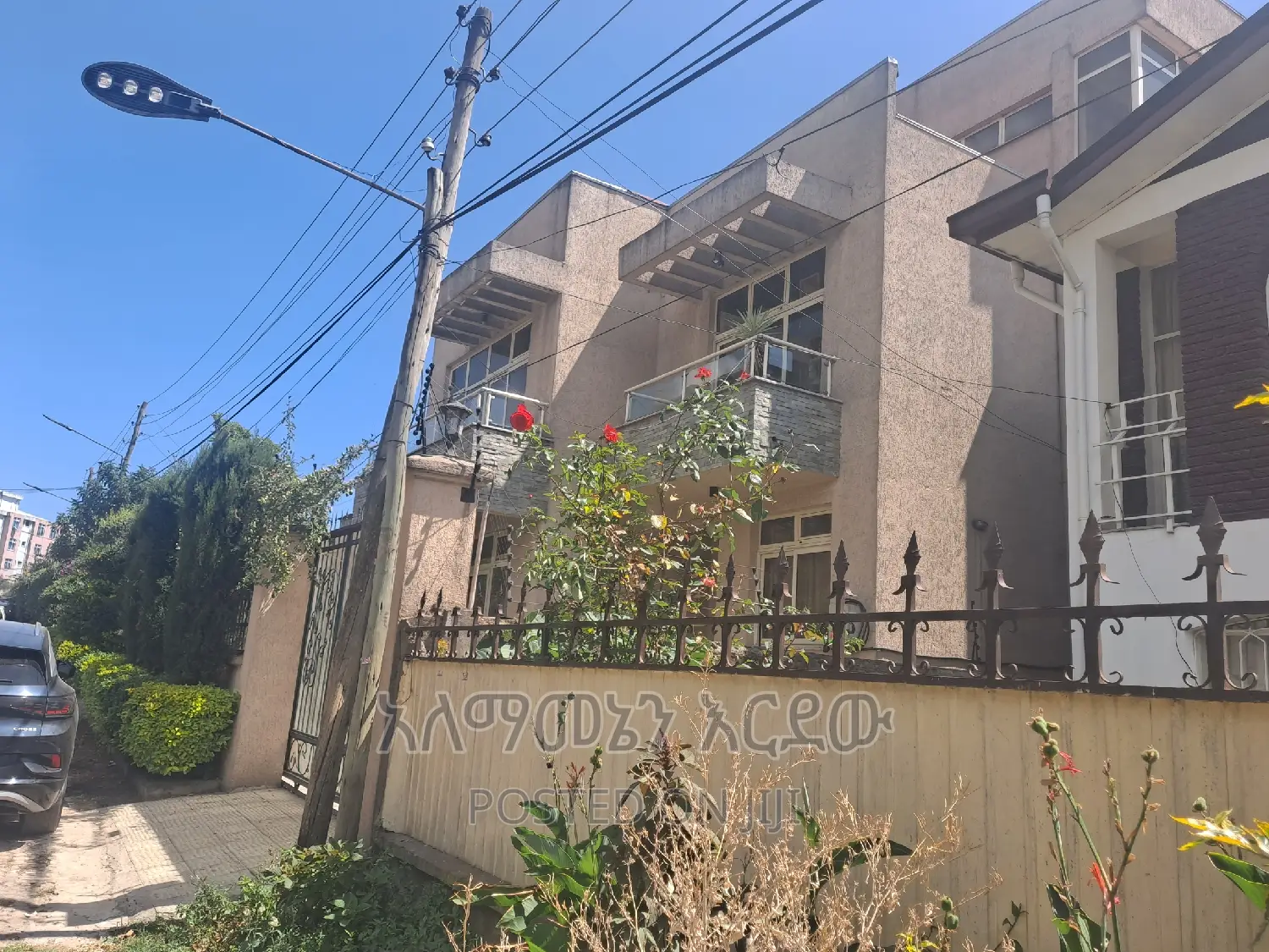 Furnished 5bdrm House in አያት ዞን 2, Bole for sale