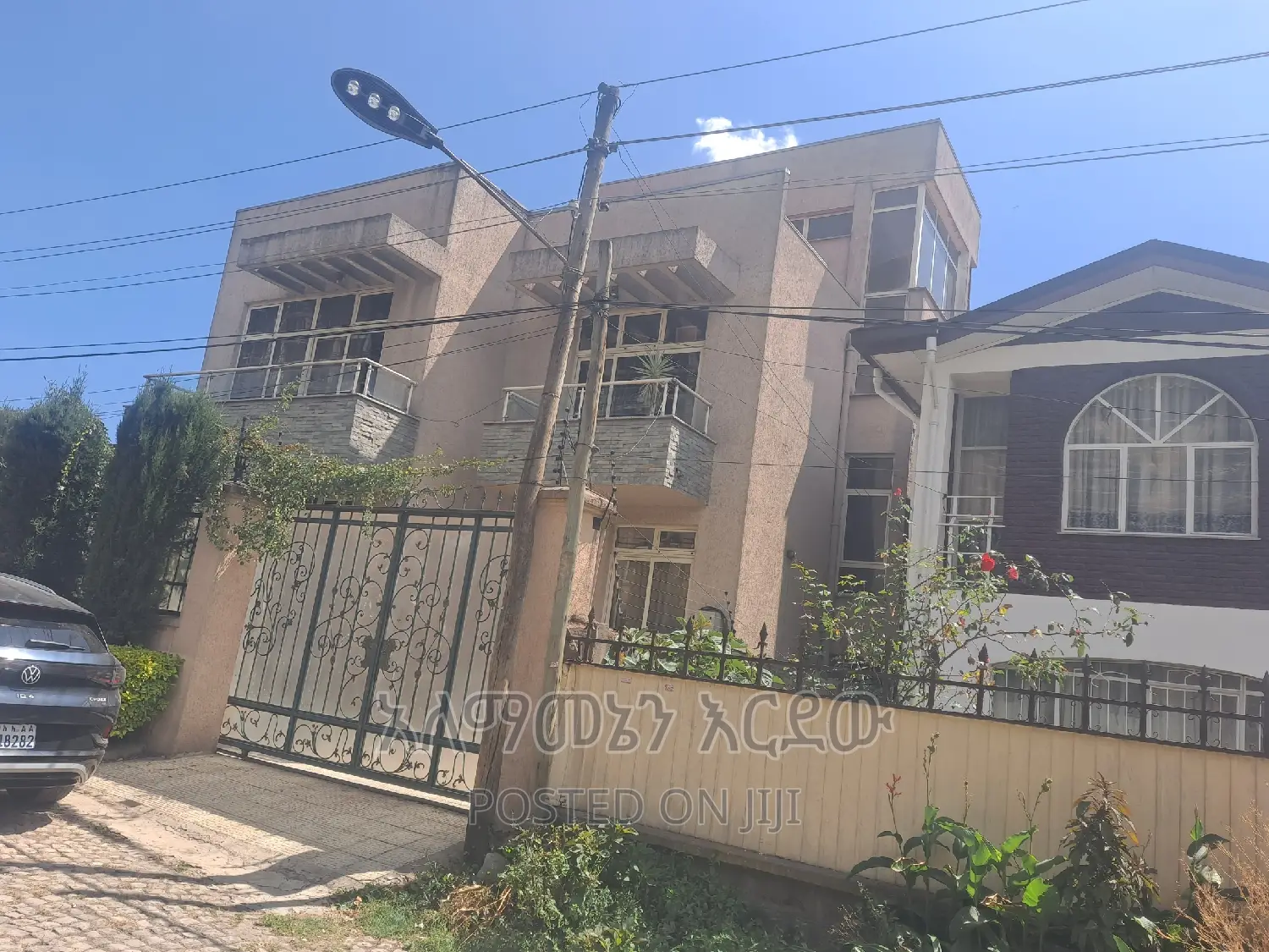 Furnished 5bdrm House in አያት ዞን 2, Bole for sale
