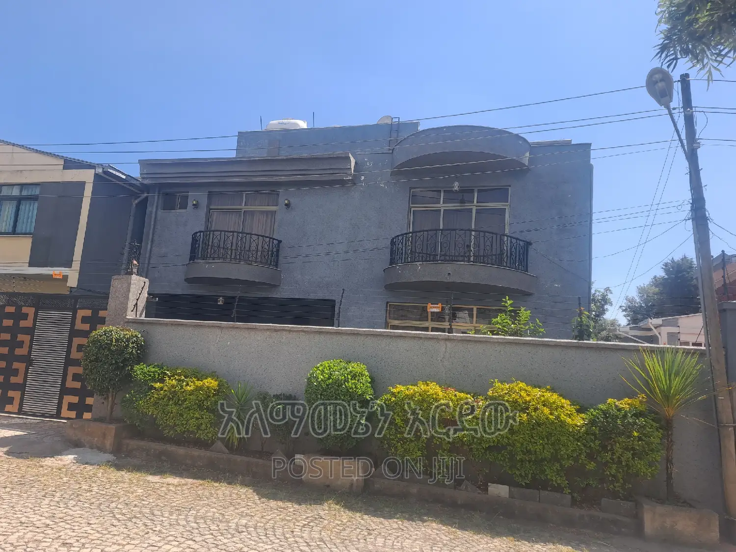 Furnished 6bdrm House in አያት ዞን 2, Bole for sale