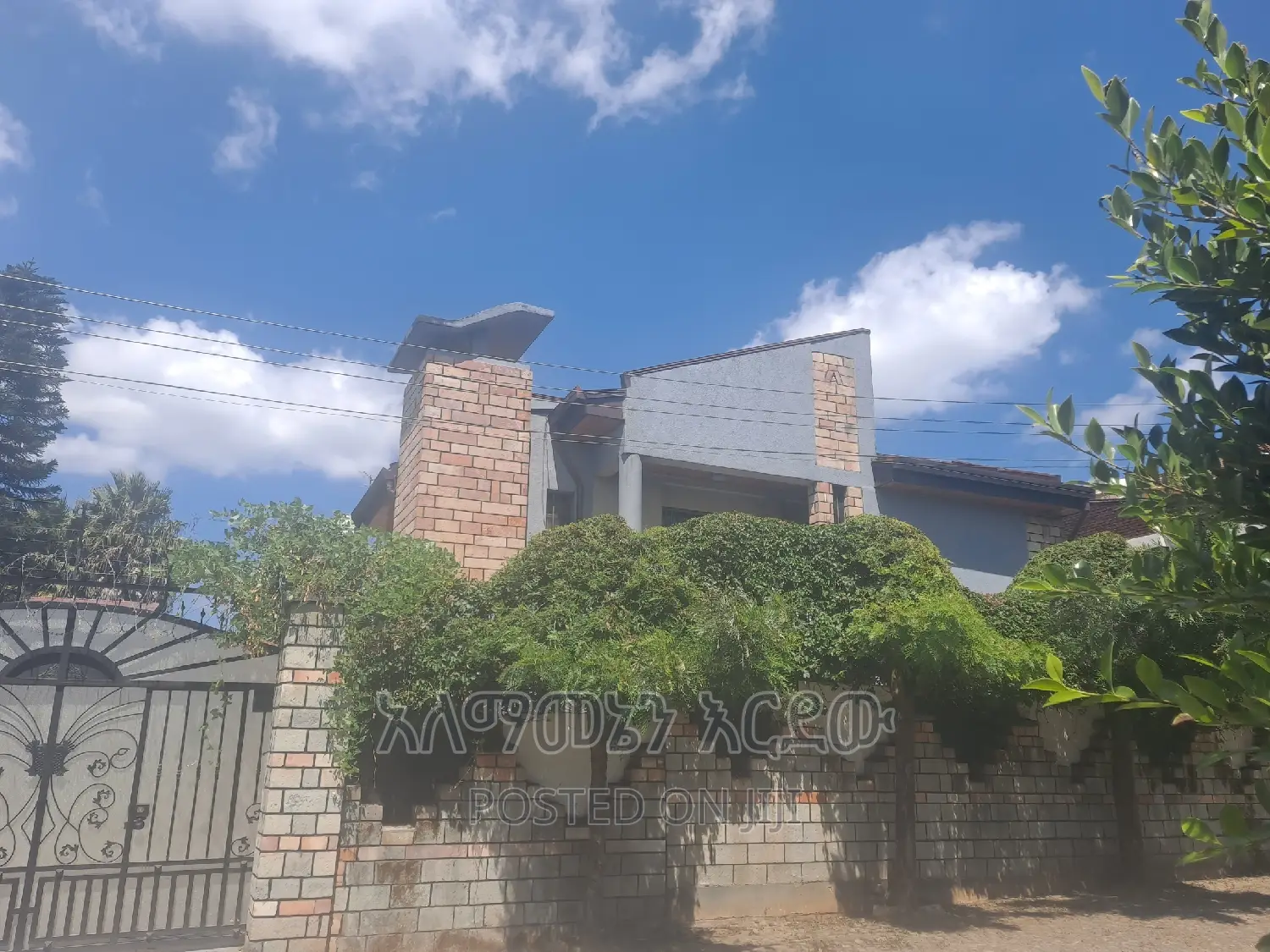 Furnished 6bdrm House in አያት ዞን 2, Bole for sale