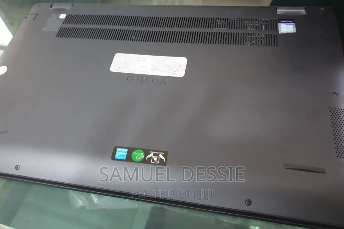 New Laptop Dell Vostro 1014 16GB Intel Core I7 SSD 1T