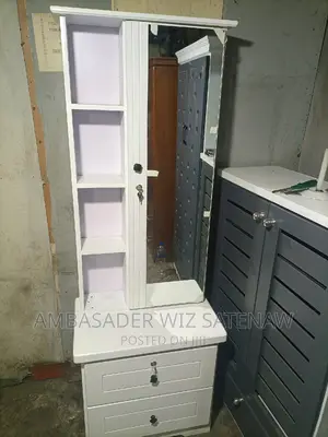 Photo - Dresing Table