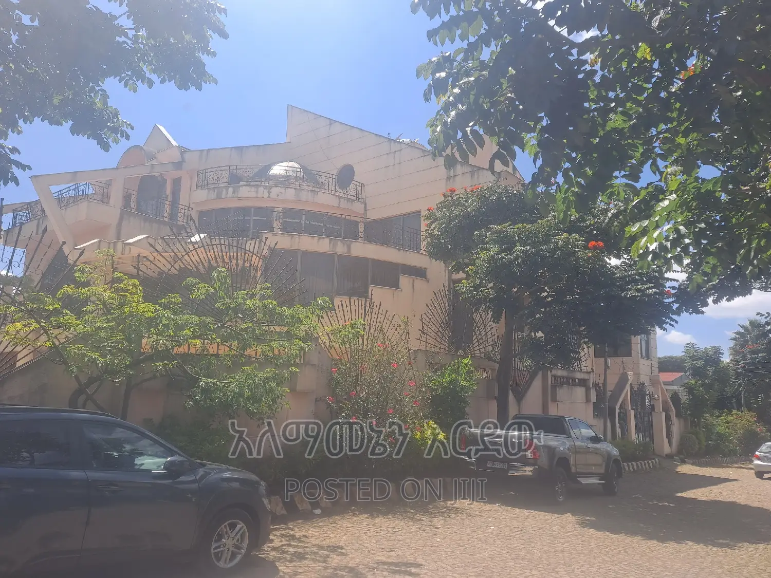 Furnished 12bdrm House in አያት ዞን 2, Bole for sale