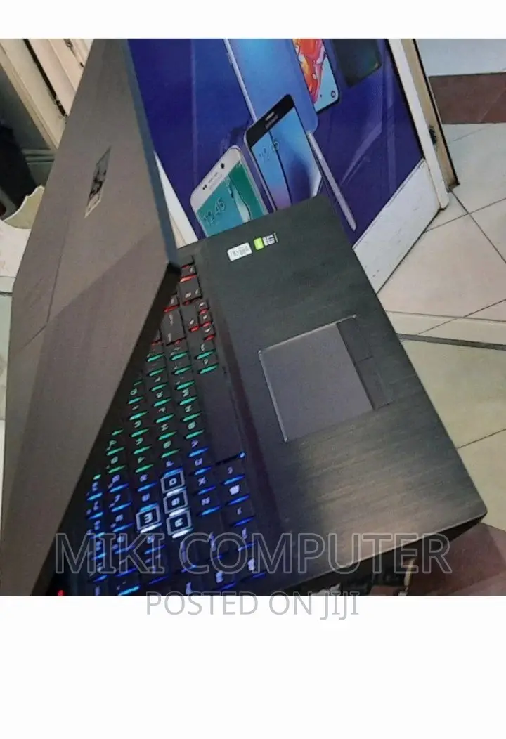 New Laptop HP Omen 15-ce0xx 16GB Intel Core i7 SSD 512GB