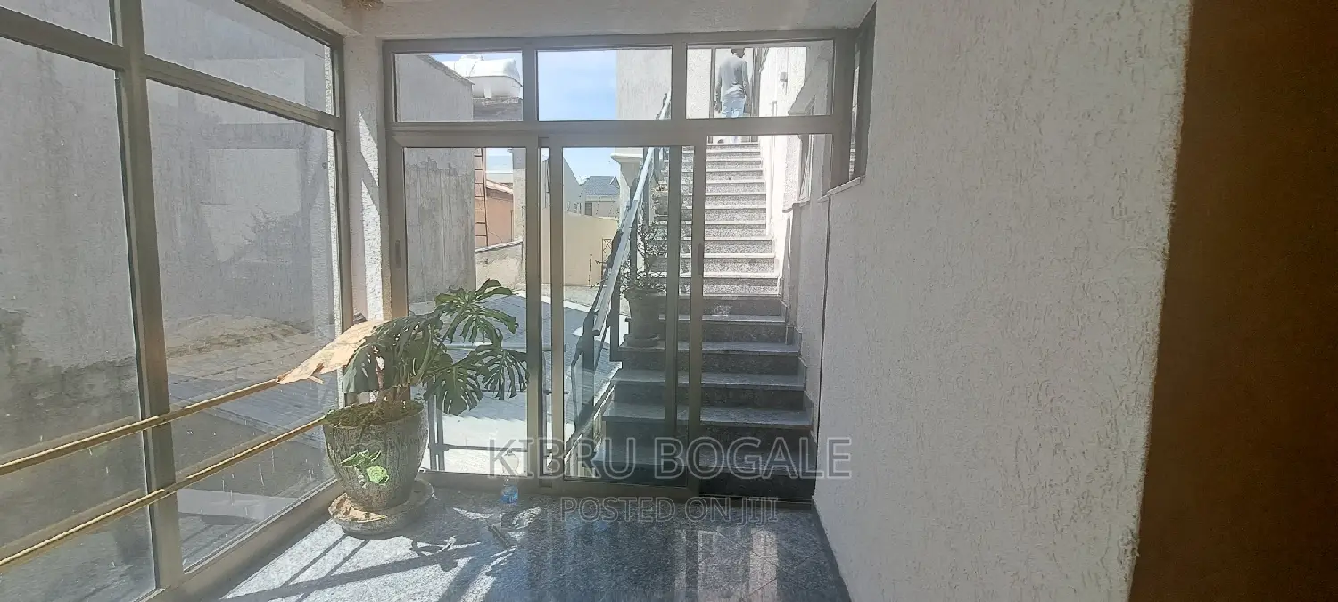 6bdrm House in Ayat, Bole for rent