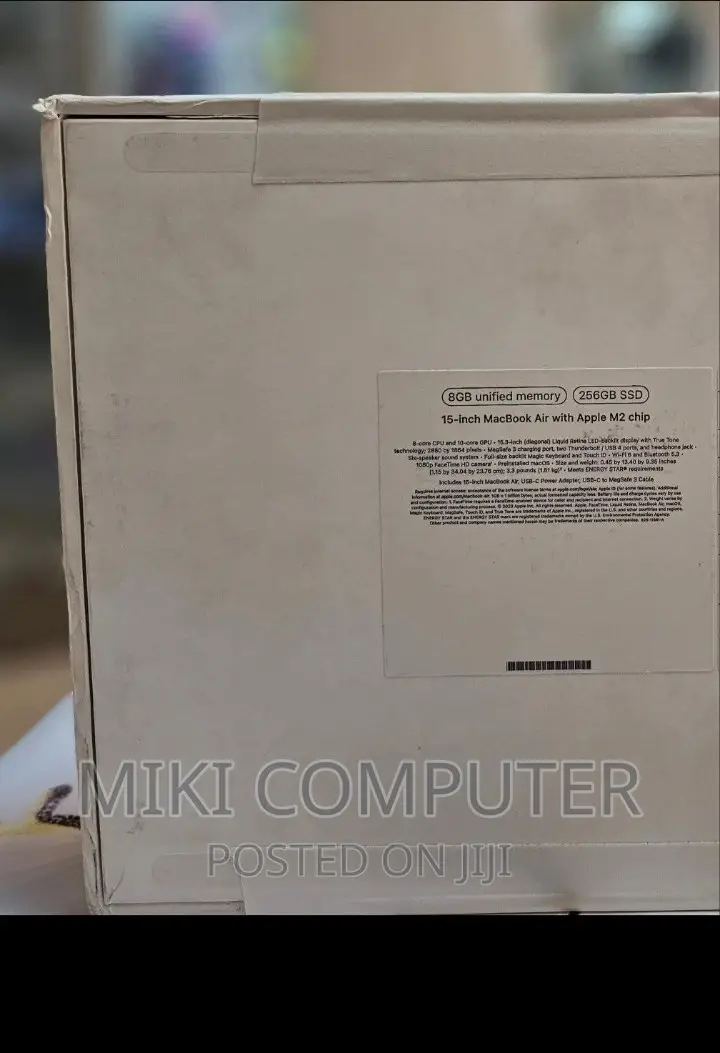 New Laptop Apple MacBook Air 2022 M2 8GB Intel SSD 256GB